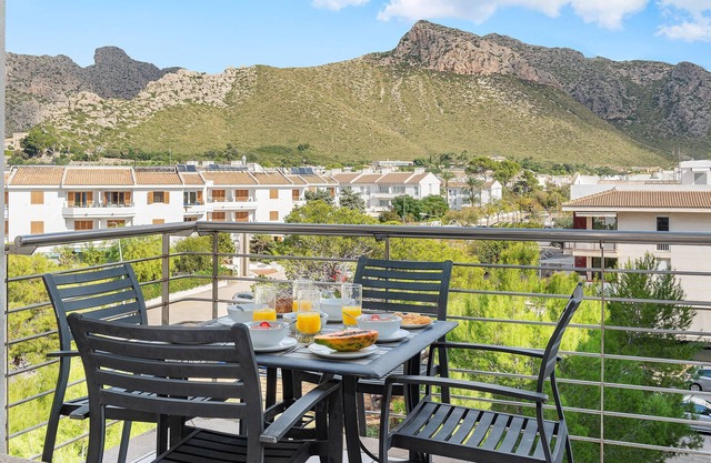 Apt. Marquis 150m to beach by JS Villas