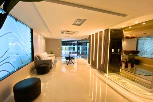 Apt Novo - Boa Viagem, 5min da praia, próx ao aeroporto e shopping