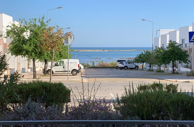Apartment mit Blick auf den Atlantik und die Ria Formosa sowie einer privaten, 50 m² großen Terrasse!
