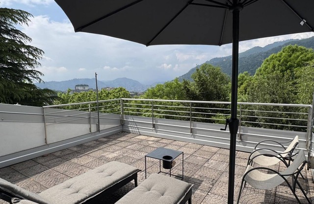 Apt with Terrace & Garden near Como