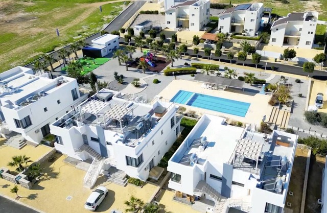 Apartment für 5, am Meer, Pool, BBQ Area, …