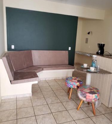 Apto central com estacionamento - Faculdade Odonto