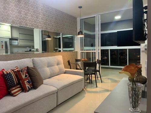 Apto com 2 suítes Próx. Hospital Unique/Vaca Brava