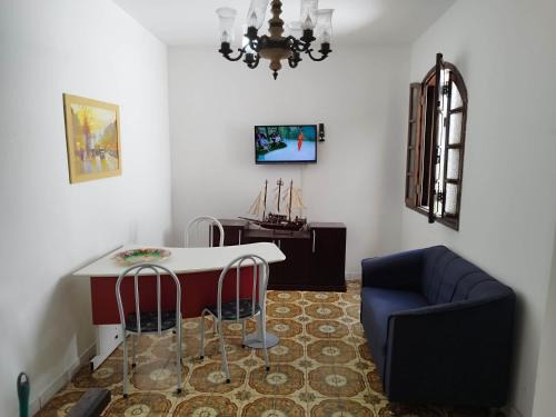 Apto tipo Casa 10 com 2 quartos bem grande Praia da Costa Centro Ar Condicionado Internet Mobiliado Geladeira Fogao TV