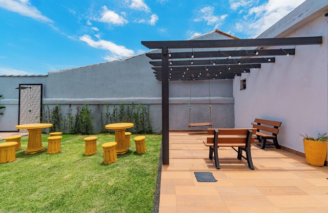 Aptos com Piscina e AC Brazilian Corner