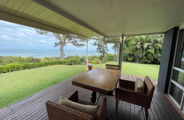 Aqua @ Straddie View! Straddie’s Best Views: Bay, Brissy City & Beyond!