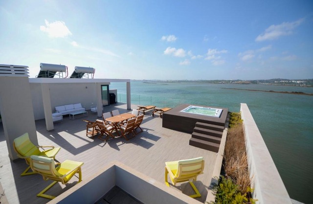 Arade Riverside Modern Apartment