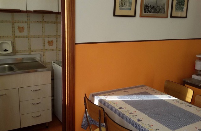 Aralia house. Large apartment with garden.