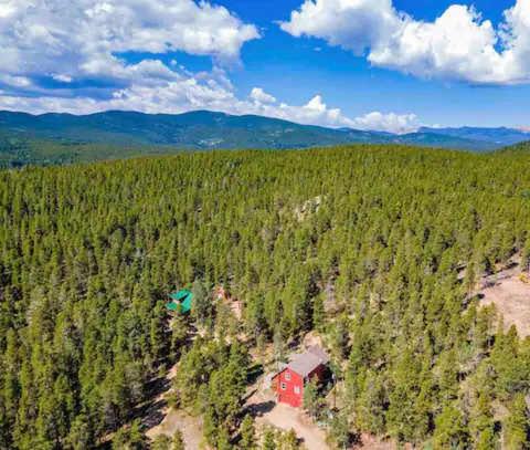 Arapaho Forest Lodge w Hot Tub + Trail Access