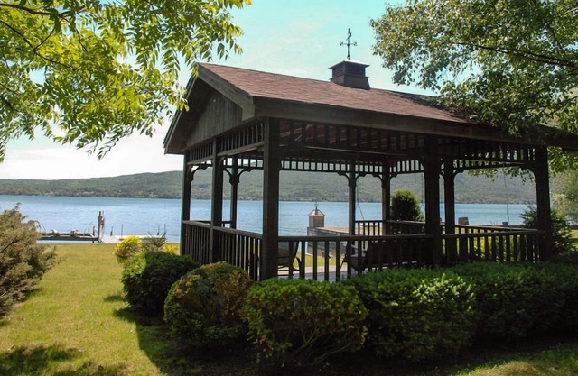 Arbor Landing: "Erstaunlicher Charme & Geschichte"
