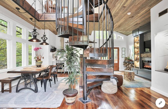 Archimedes Nest at The Emu Ranch