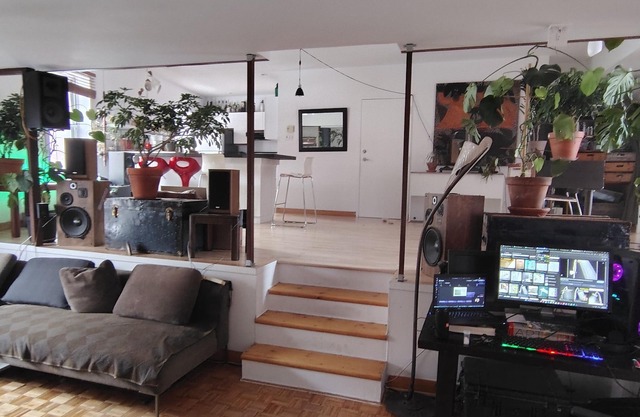 Architectural Multi,-Level Loft Near Parc La Fontaine + bedrooms