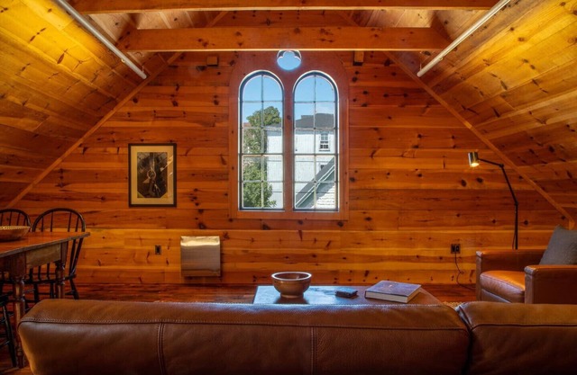 Architektonisch entworfen in Lunenburg - The Bluerocks