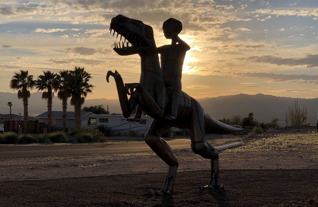 Area 51 Annex - Alien Lake Escape - - Minutes from the River / Casinos / Lake!