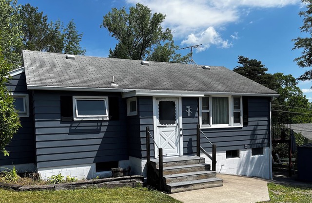 “Area View”, enjoy Honeoye Lake from the hilltop!