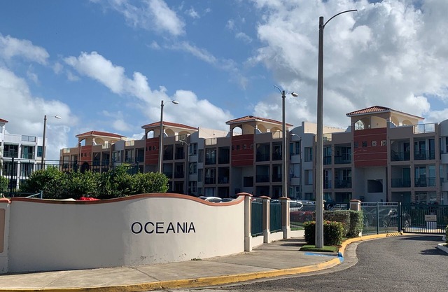 Arecibo, Puerto Rico (Playa Islote)
