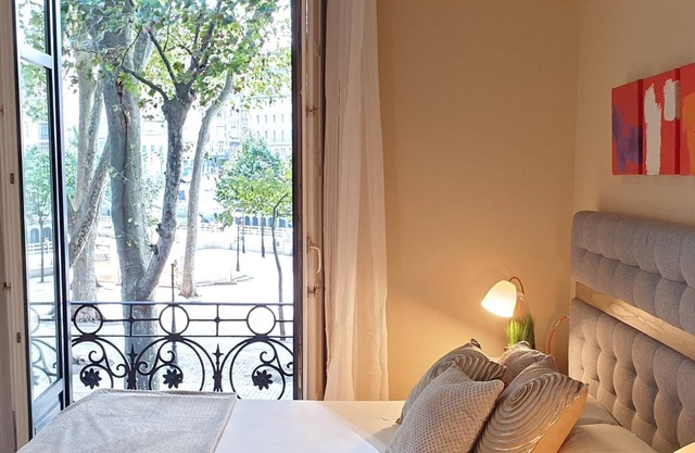 Arenal View by Forever Rentals. 3 bedroom apartment in the old town. Wifi