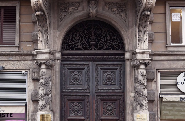 Arenula Suites