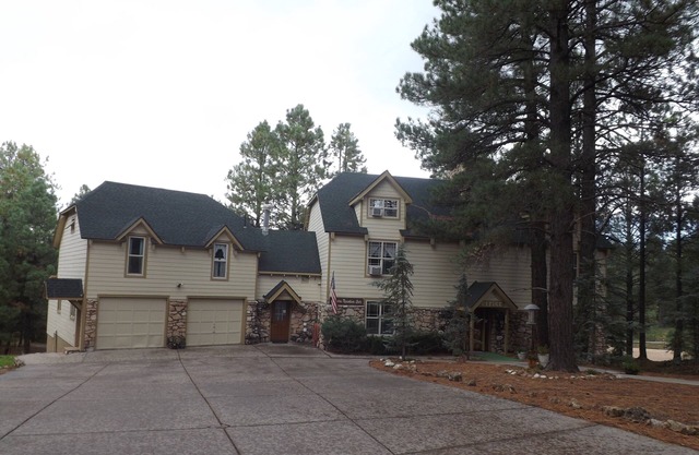 Arizona Mountain Inn and Cabins