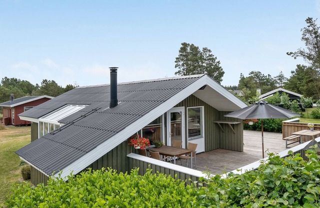"Arlette" - 1.8km from the sea by Interhome