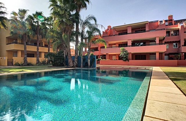 Poolblick Wohnung, gratis WiFi, Balkon