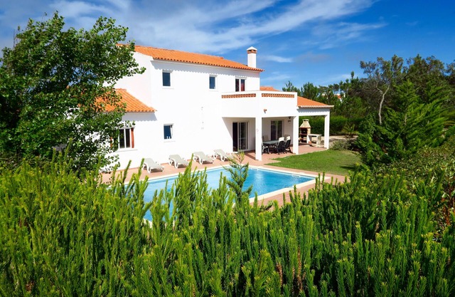 Freistehende Villa mit privatem Swimmingpool
