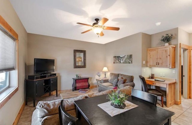Arrowhead Lodge Suite 3 - 1 Meile zum Eingang zum Yellowstone Park