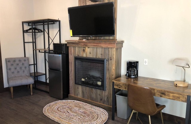 Arrowhead Lodge Unit 6