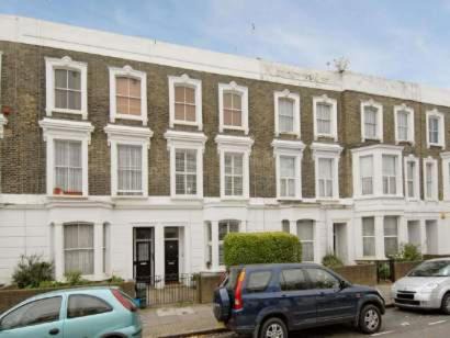 Arsenal 123 close to Emirates stadium direct Eurostar Heathrow-3 apartments here