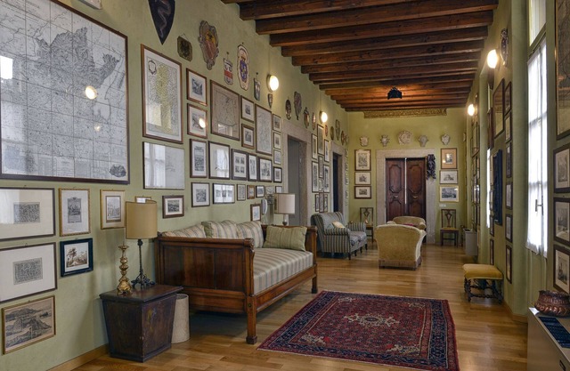 Art Gallery Apartment: historisches Haus im Zentrum von Brescia