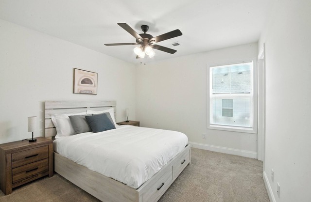 Arte Luxury townhomes B1 I Comfy 2 Bed 2.5 Bath