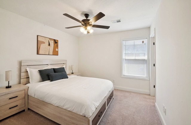 Arte Luxury townhomes F6 I Comfy 2 Bed 2.5 Bath