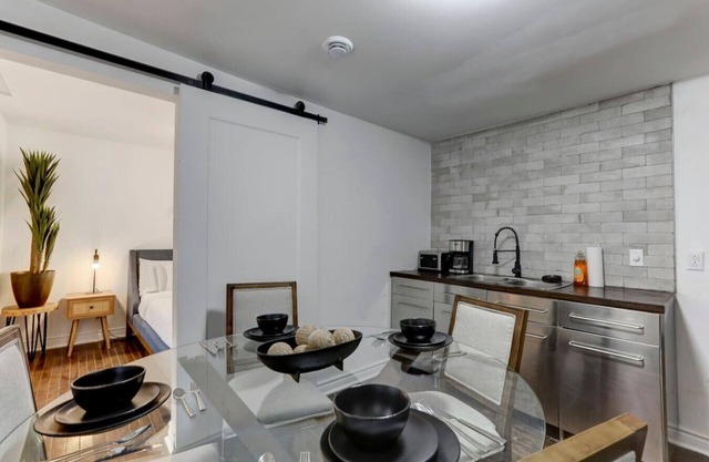 Artful 3BR in the heart of Downtown Montreal