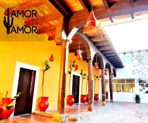 Artisanal-Casa in the Center of San Cris