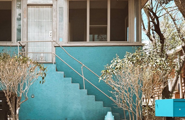 Southwest Stunner with Large Screened In Porch