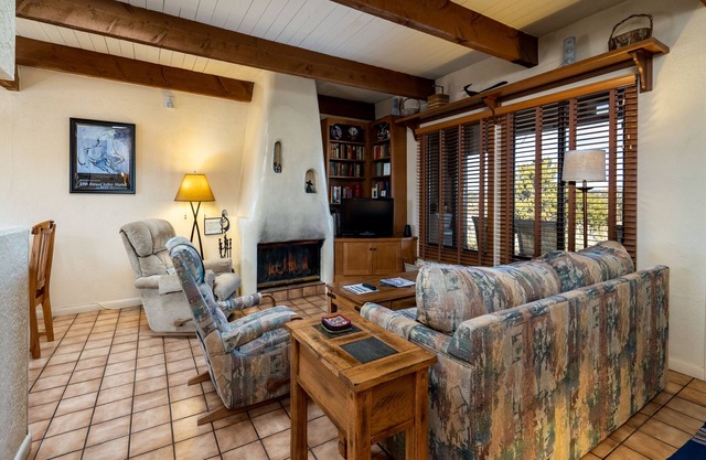 Artist Road 31 | Stunning Mountain Views, Pool Access, Near the Plaza
