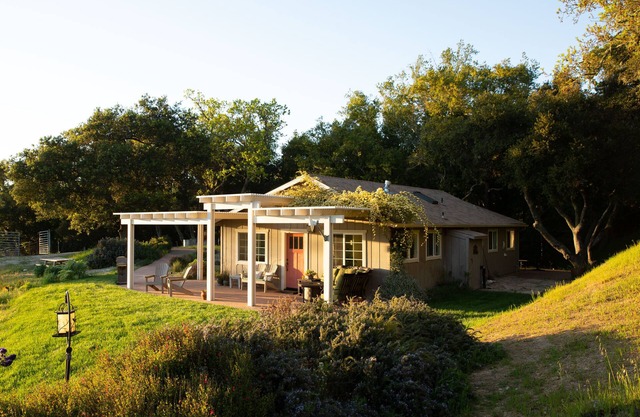 Neu! Künstler Vineyard Cottage Retreat