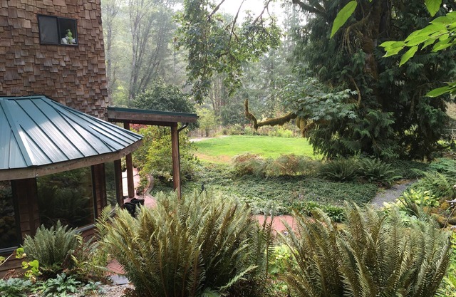 Artistic Comfort at North Cascades EcoGarden! --Non-toxic -see below