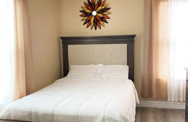 Artistic Quiet Retreat Ideal For Longer Stays