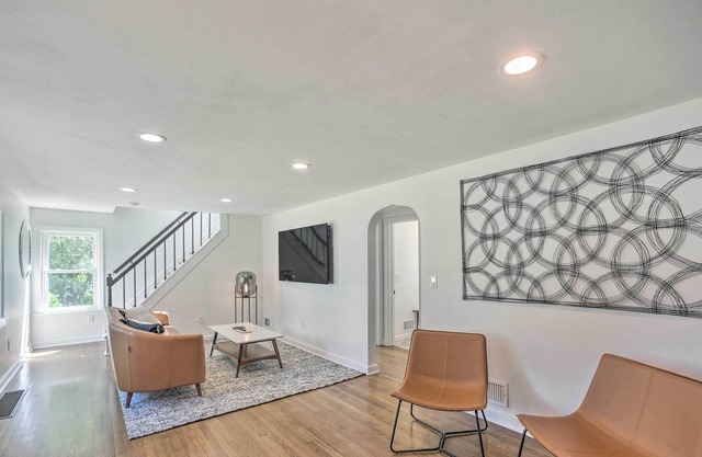 NEW! Artsy Upstate Getaway w/ Huge Private Yard!
