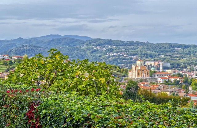 Arzignano Charm: Modern Home With Parking!