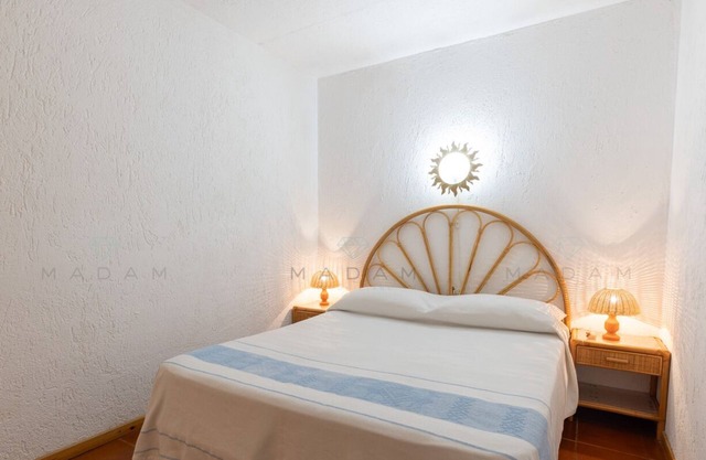 ASFODELI 14, COZY AND PRIVATE ONE-BEDROOM APARTMENT IN CUGNANA VERDE