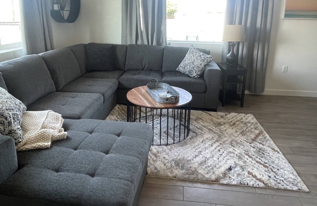 Ashe Westshore Bungalow #2! Centrally located by lake, golf courses & sand dunes