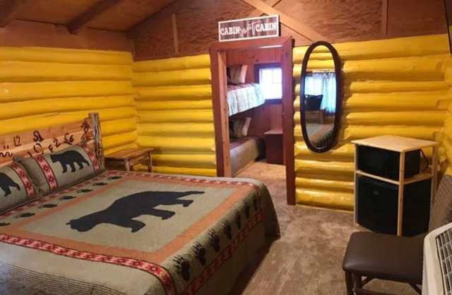 Ashton Log Cabin #1