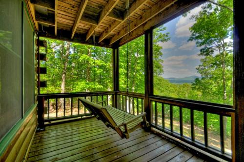 Aska Sunrise - Mountain View Cabin Rental in Aska Adventure Area - Stunning Mountain Views, Pet-friendly, Hot Tub, Game Room, J