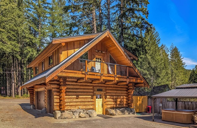 Aspen Cabin | Log Home | Hot Tub
