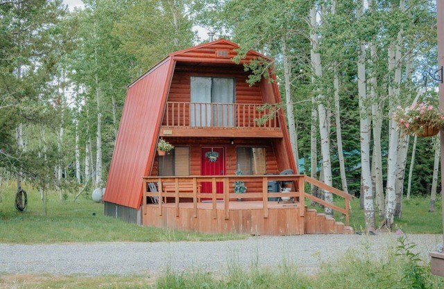 Aspen Ridge Cabin WIFI, 2bed+1Bath, 20mins to Yellowstone