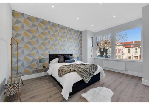Astonishing 4BR House - Perfect for a Big Family