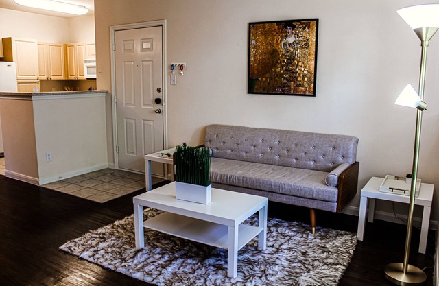 Astute | Contemporary 2BR | by NRG, MED CTR & DWTN