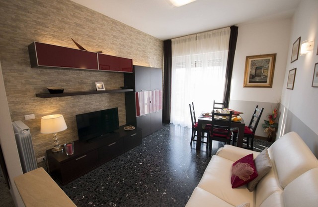 bei Simone in Viareggio (Wohnung & Strand!)
